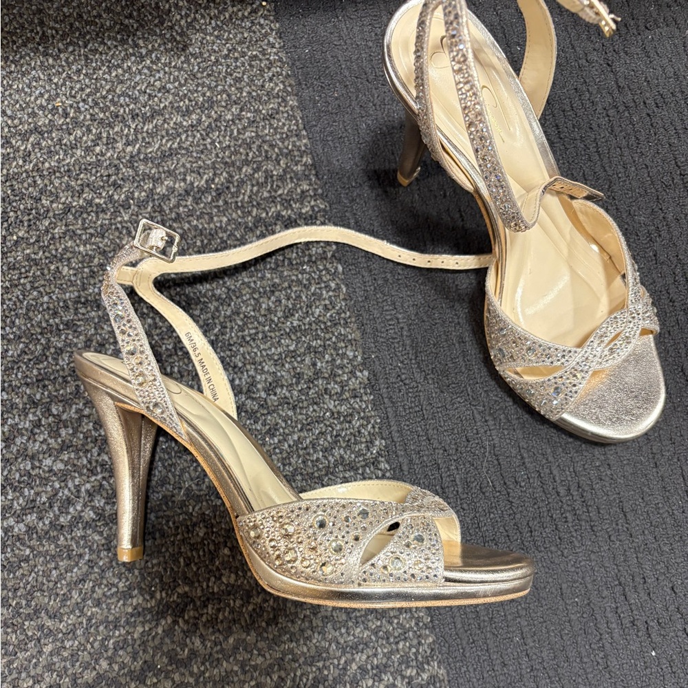 Elegant 6 Gold champagne jessica Simpson Strappy Heels jarilyn3 shimmer sand - Picture 6 of 9